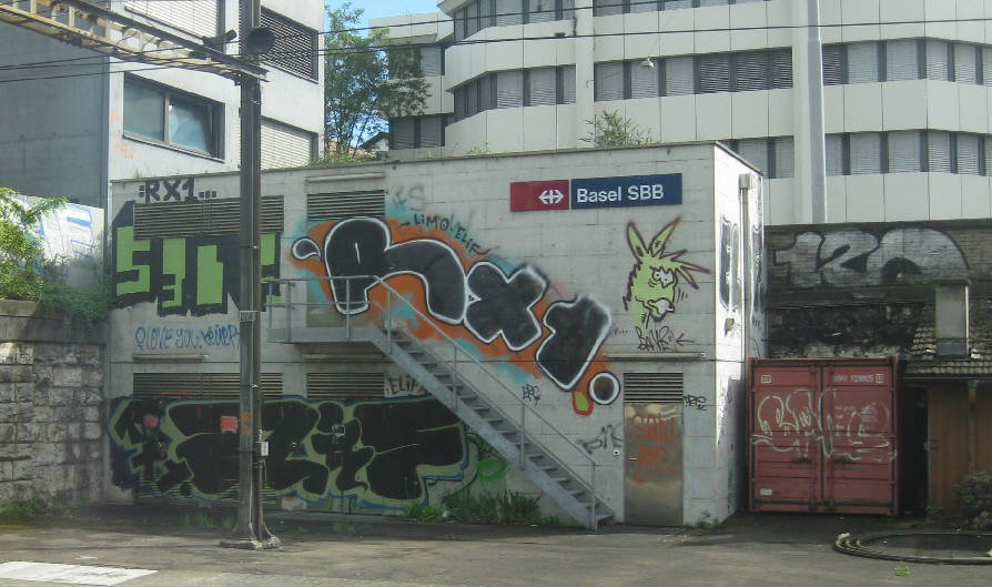 Basel Bahnhof SBB Graffiti