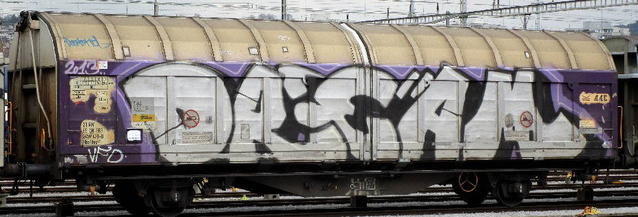 DREAM freight graffiti