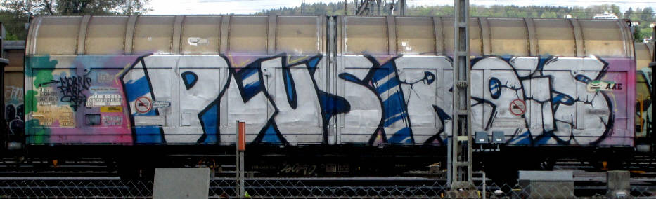 PLUS ROIS SBB-güterwagen graffiti