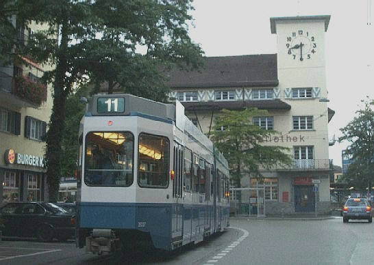 stadtbibkliothek zrich-oerlikon, tramlinie 11 tram nummer 11 ohmstrasse zrich 11 ohmstrasse oerlikon beim burger king oerlikon